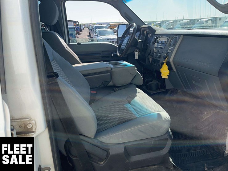 2015-ford-f550-image-16