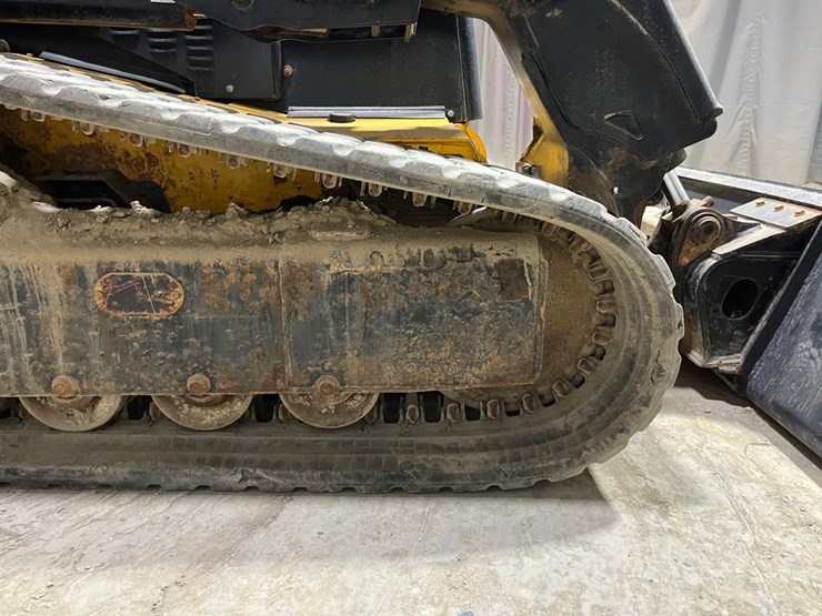 2018-jcb-3ts-8t-image-22