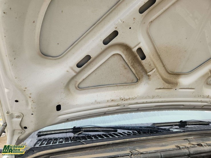 2004-ford-f550-image-13