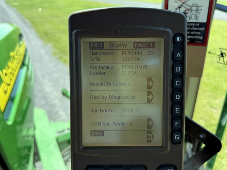 2005-john-deere-4720-image-75