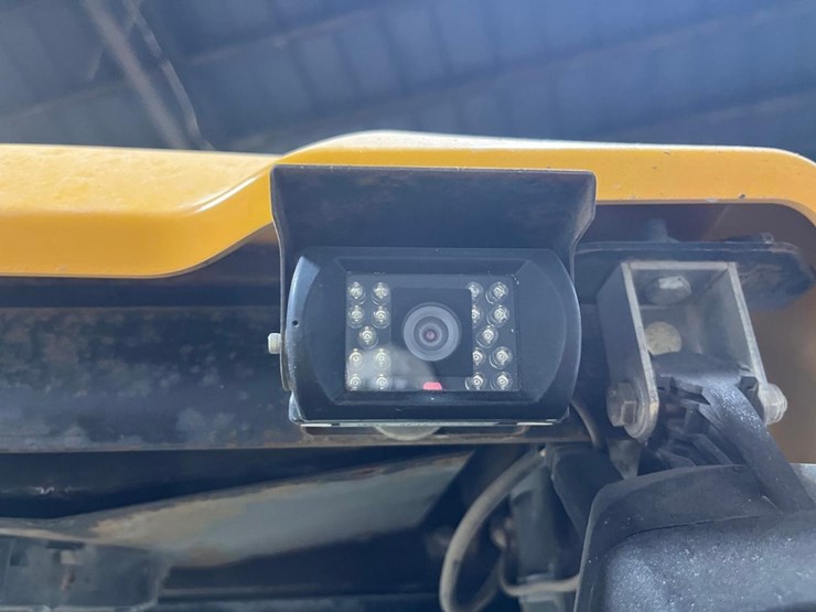2018-jcb-3ts-8t-image-17