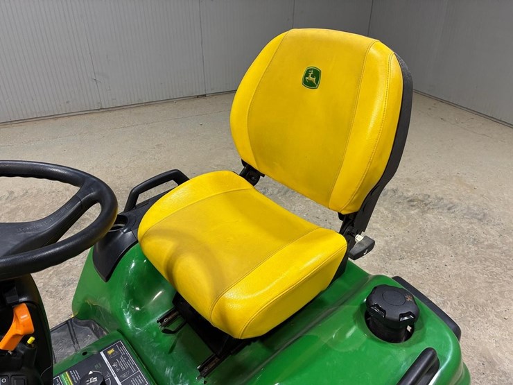 john-deere-x738-image-23