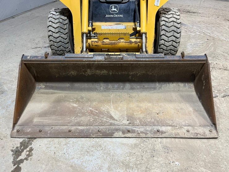 2018-john-deere-328-image-9