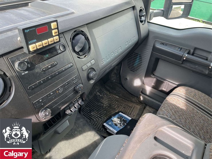 2013-ford-f550-image-9