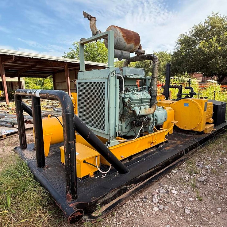 JWS 165L TRIPLEX WELL SERVICE PUMP P/B DETROIT DIESEL, SKIDDED