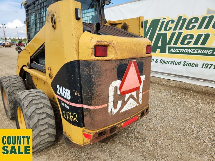2005-caterpillar-246b-image-30