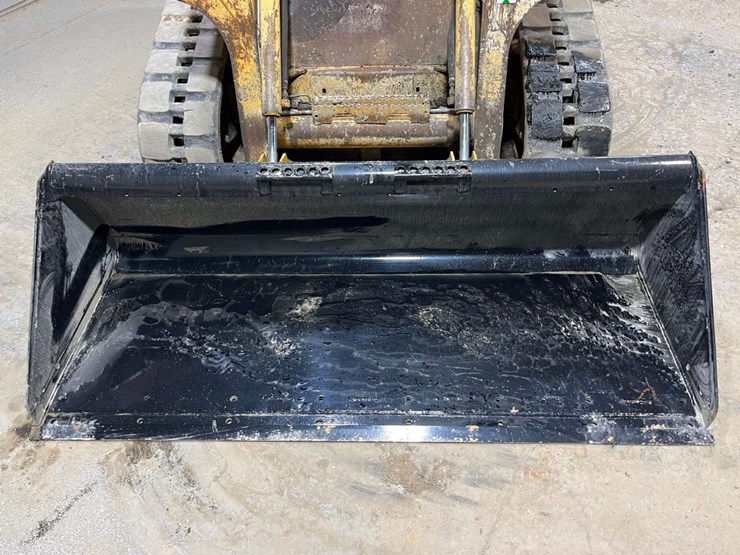 deere-ct322-image-9