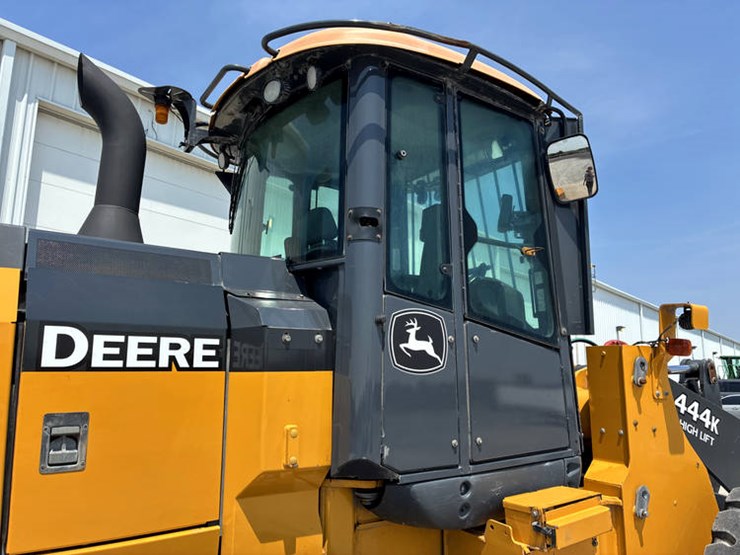 2018-john-deere-2018-image-47