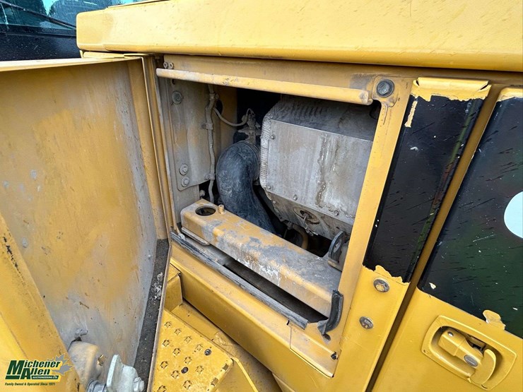2016-caterpillar-836k-image-27