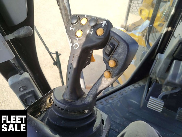 2020-caterpillar-14-image-14
