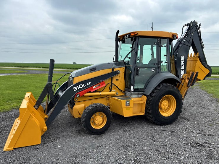 2018-john-deere-2018-image-1