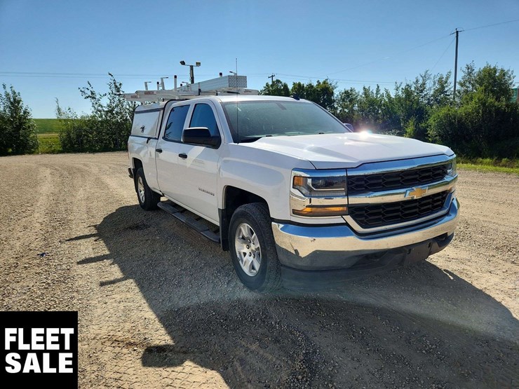 2018-chevrolet-silverado-1500-ls-image-2