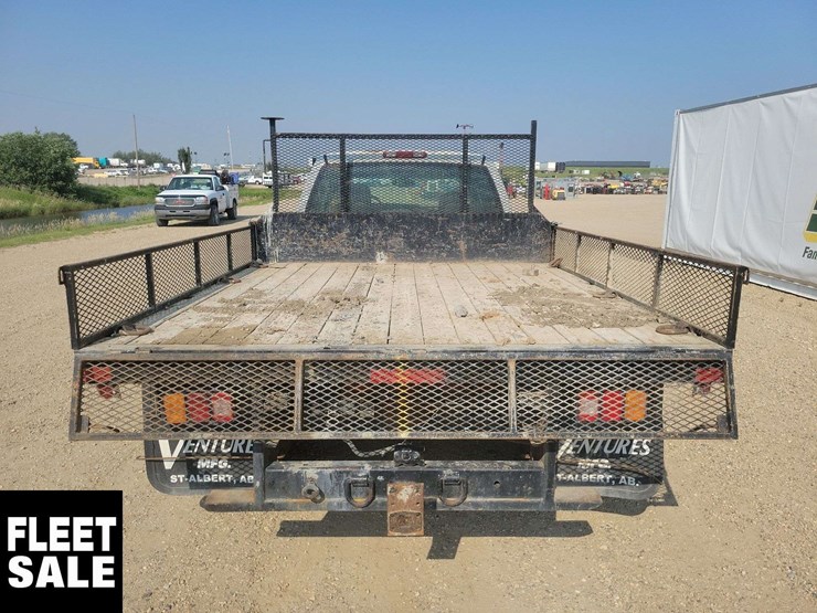 2006-gmc-sierra-3500-image-8