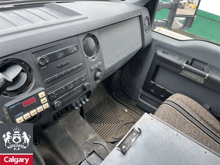 2014-ford-f550-image-9