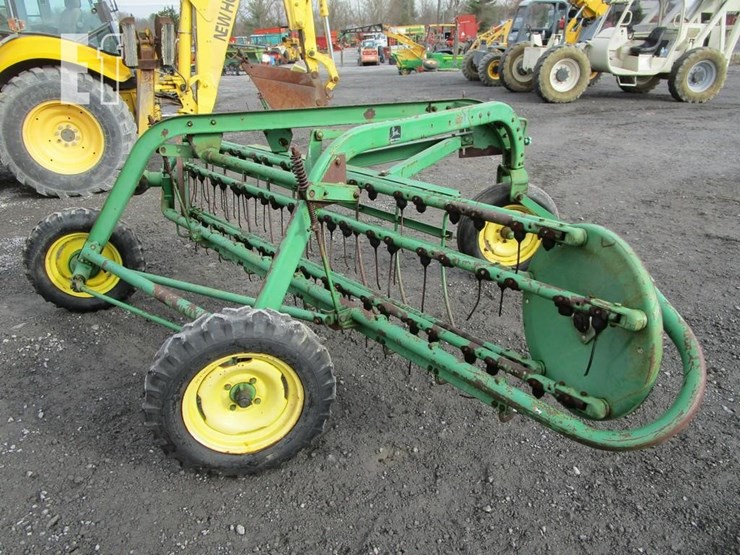 john-deere-672-image-3