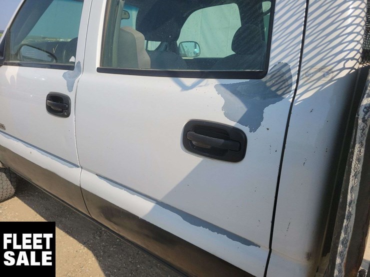 2006-gmc-sierra-3500-image-29