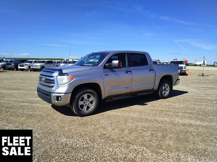 2017-toyota-tundra-image-1