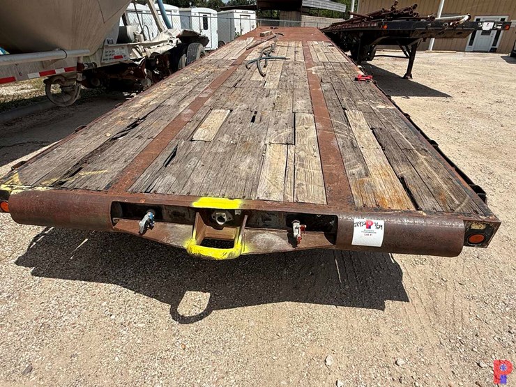 2010-clark-trailer-service-45’-x-102”-t/a-flatbed-oilfield-float-trailer-image-2