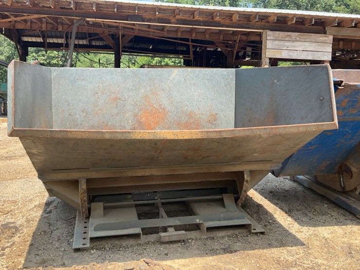 #128-•-creekside-self-dumping-hopper-image-3