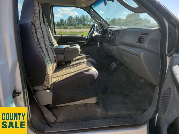 2003-ford-f550-image-24