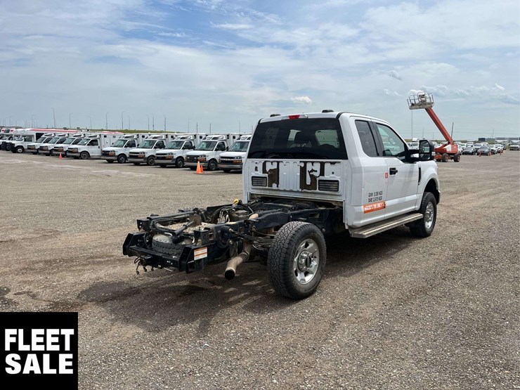 2020-ford-f350-image-11