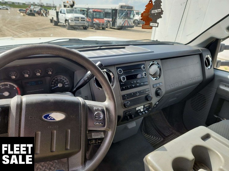 2011-ford-f550-image-16