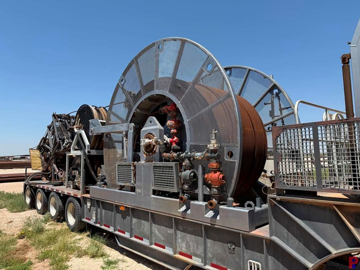 2012-total-equipment-and-service-15k-1-1/4”-4-axle-coil-tubing--trailer-image-2