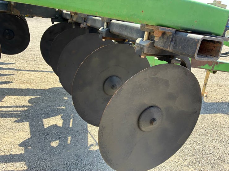 john-deere-2700-image-3
