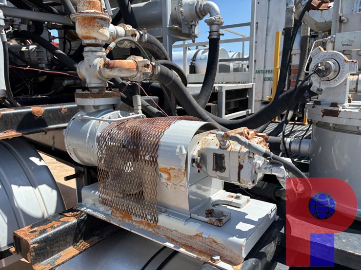 2012-ue--43’-t/a-nitrogen-pump-trailer-image-9