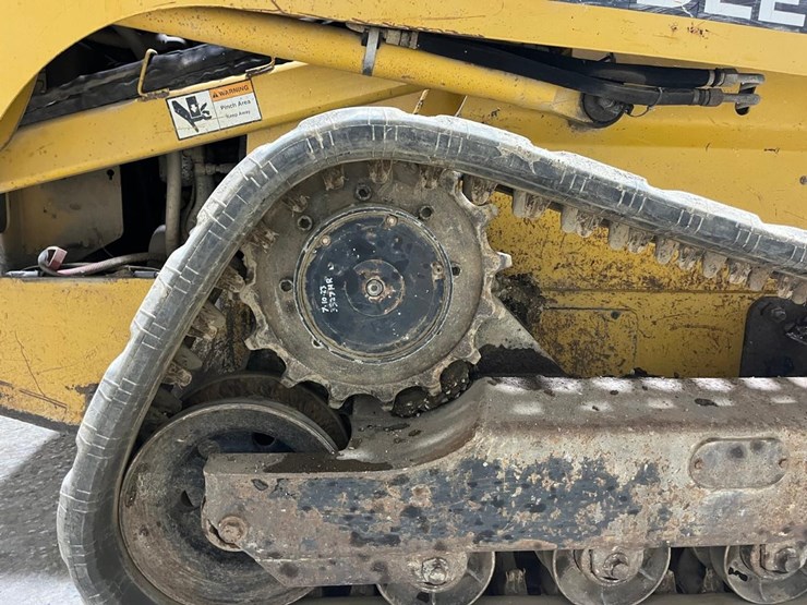deere-ct322-image-19