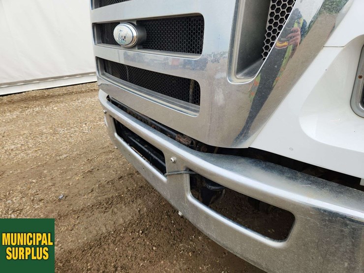 2008-ford-f750-image-28