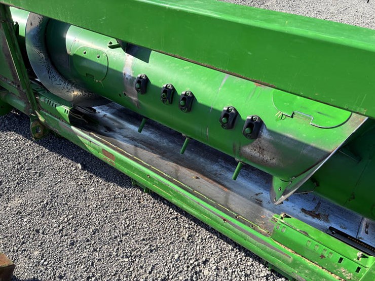 2010-john-deere-630f-image-11