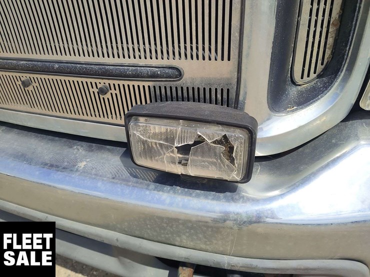 2003-ford-f550-image-36