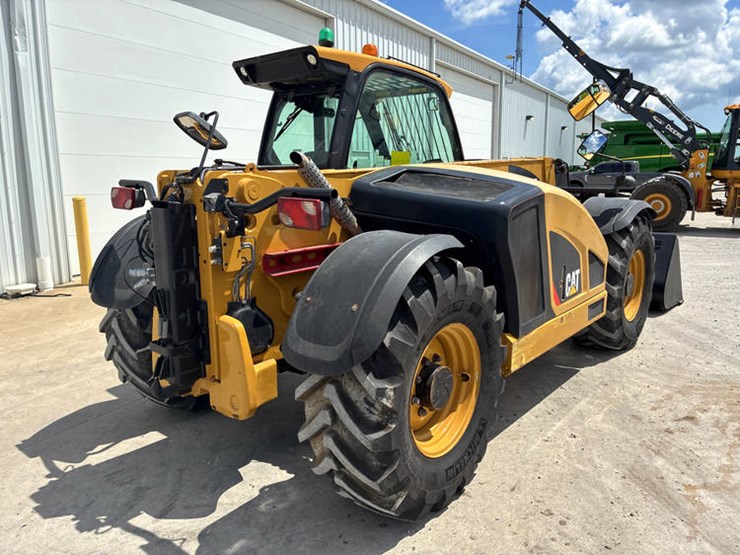 2018-caterpillar-th408d-image-6