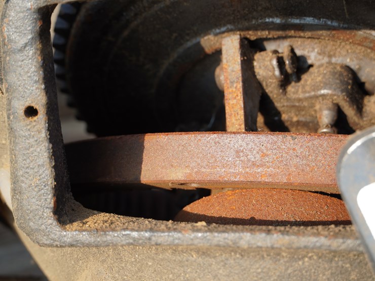 #145-•-parts-clutches-image-7