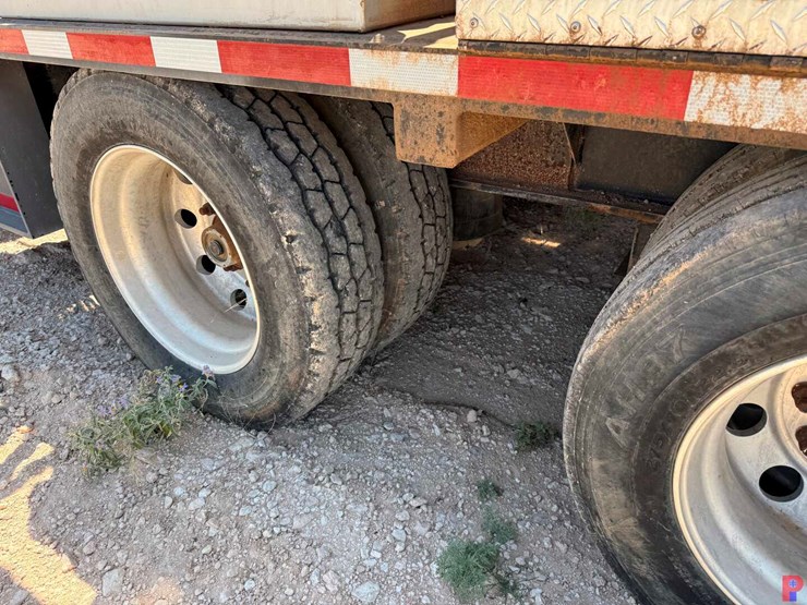 2012-total-equipment-and-service-15k-1-1/4”-4-axle-coil-tubing--trailer-image-38