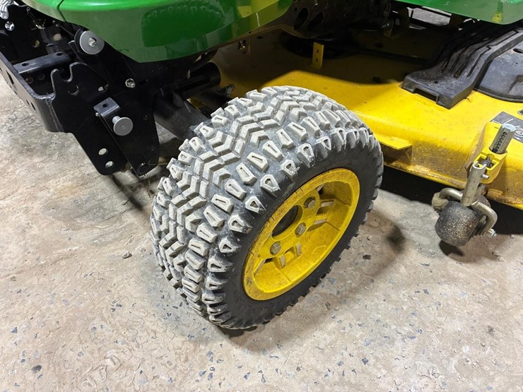 john-deere-x738-image-11