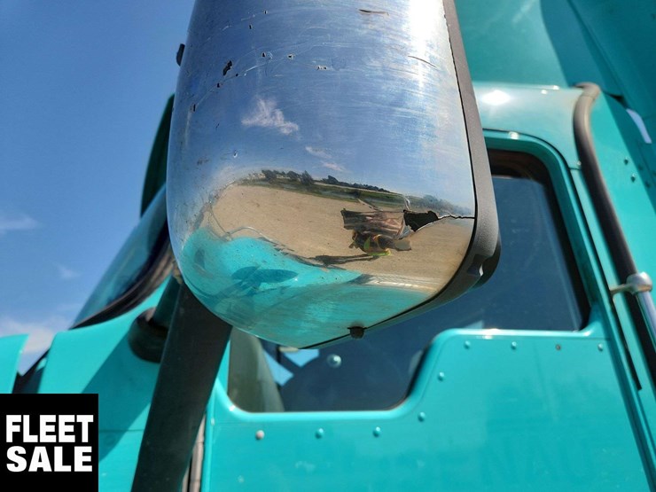 2014-kenworth-t660-image-29