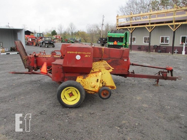 new-holland-311-image-1