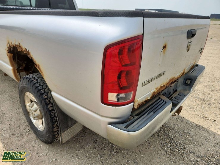 2005-dodge-ram-2500-image-34