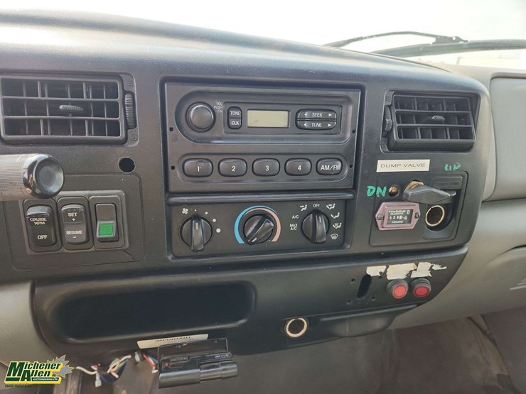 2002-ford-f650-image-11