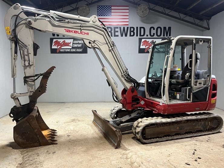 takeuchi-tb370-image-1