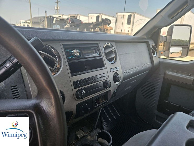 2011-ford-f250-image-25