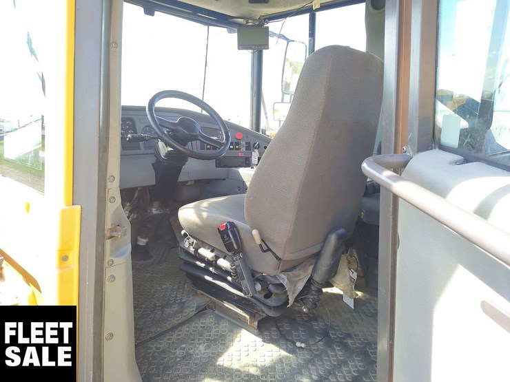 2010-volvo-a30e-image-9