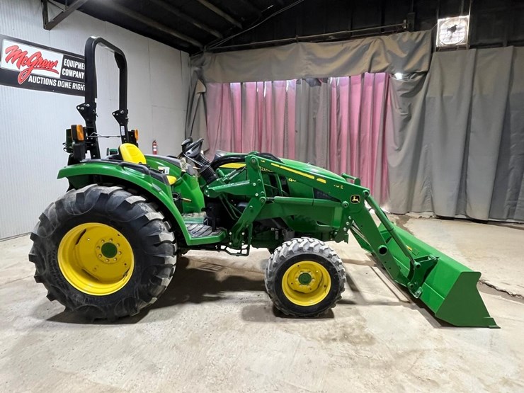2021-john-deere-4044m-image-6