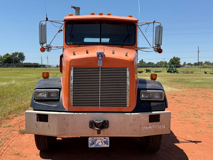 1990-kenworth-t400-image-5