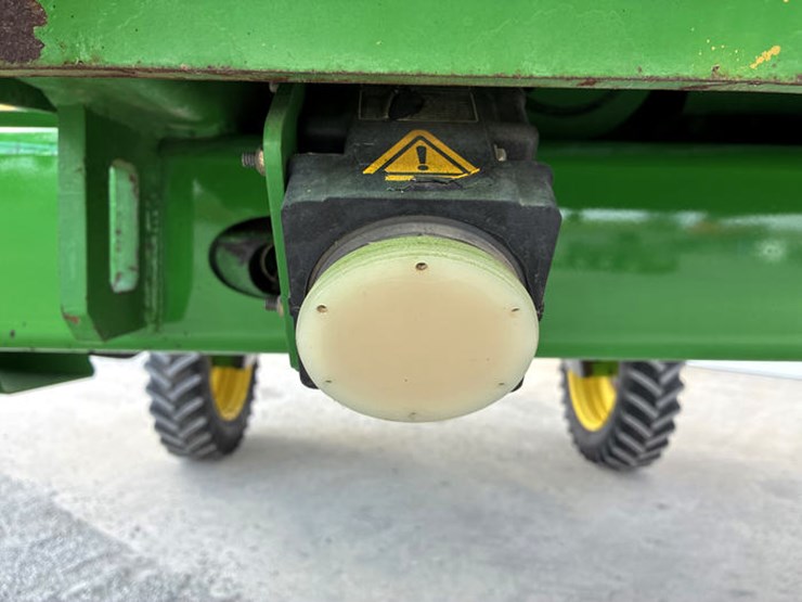 2003-john-deere-4710-image-77