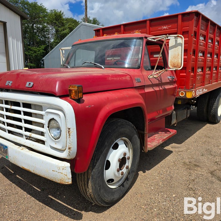 1975 FORD F600