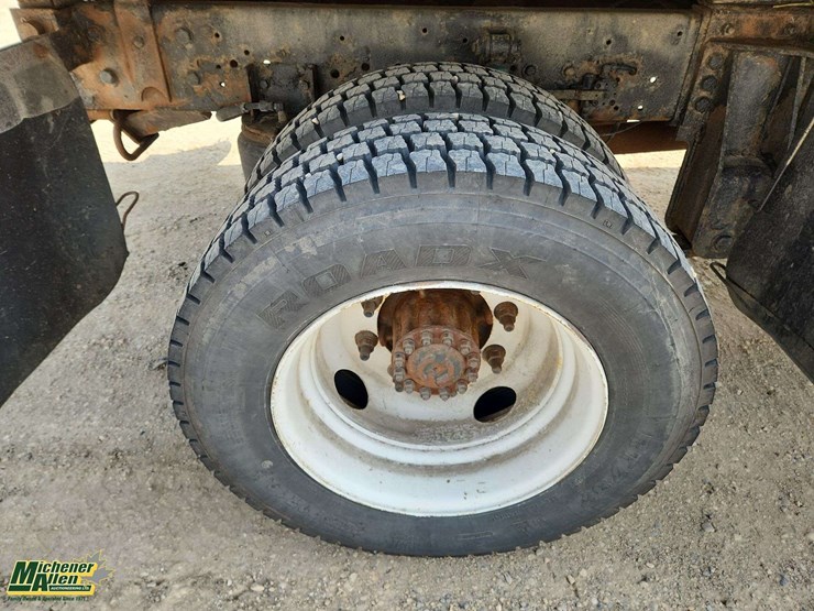 2002-ford-f650-image-23