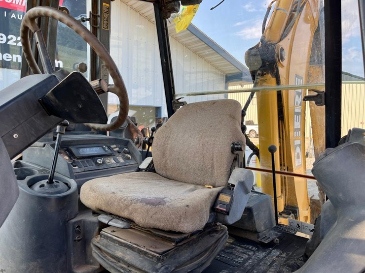 deere-410g-image-25